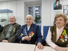 ������������� �����������, ����������� 80-����� ������ ������� ����������: 